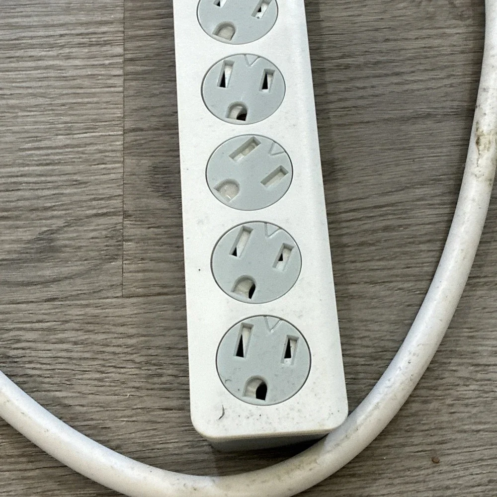 GE 6 Outlet Surge Protector, 2 Ft Extension Cord, Power, 450 Joules, white